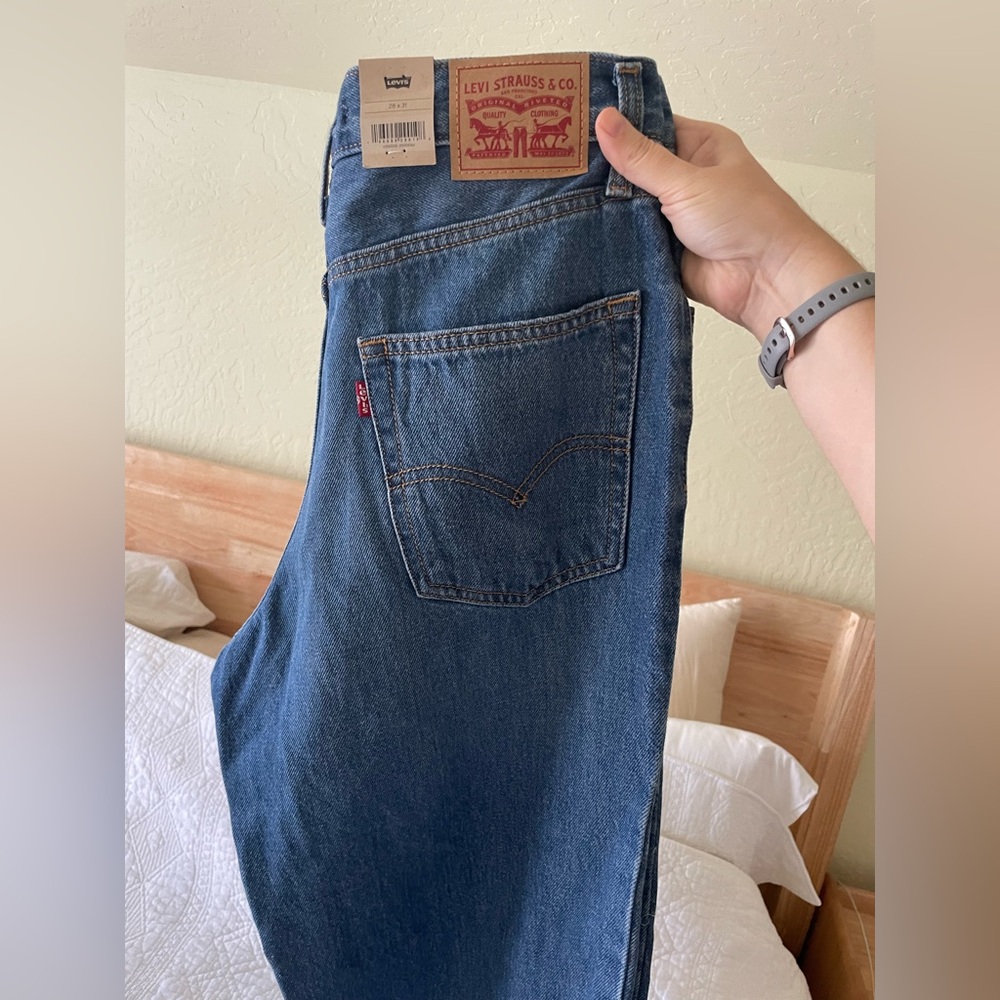 Levi's ‘94 Baggy Women’s Jeans - Picture 7 of 9